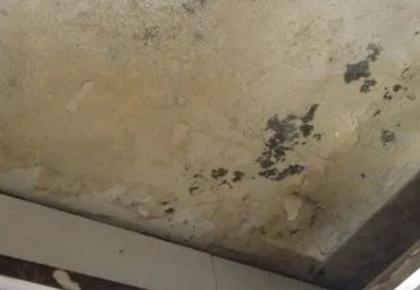 科尔沁左翼中阳台漏水维修公司分享下科尔沁左翼中卫生间渗水维修需要注意哪些问题。